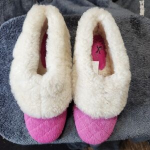 NWOT Jax & Bard Cozy Pink and Cream Women's Slippers